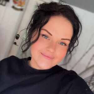 Meet your Posher, Jacquline